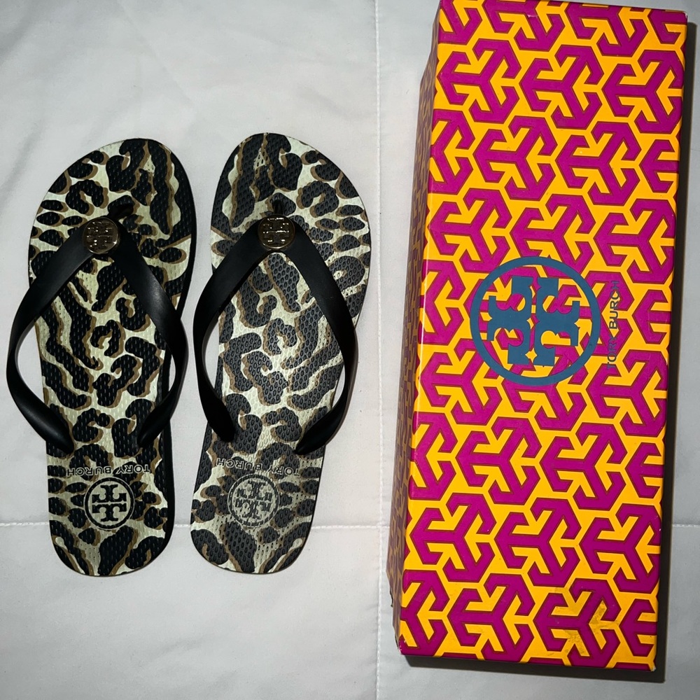 🖤🤎 Tory Burch Cheetah Print Flip Flop With Gold Reva Logo - Size 7 Women 🐆